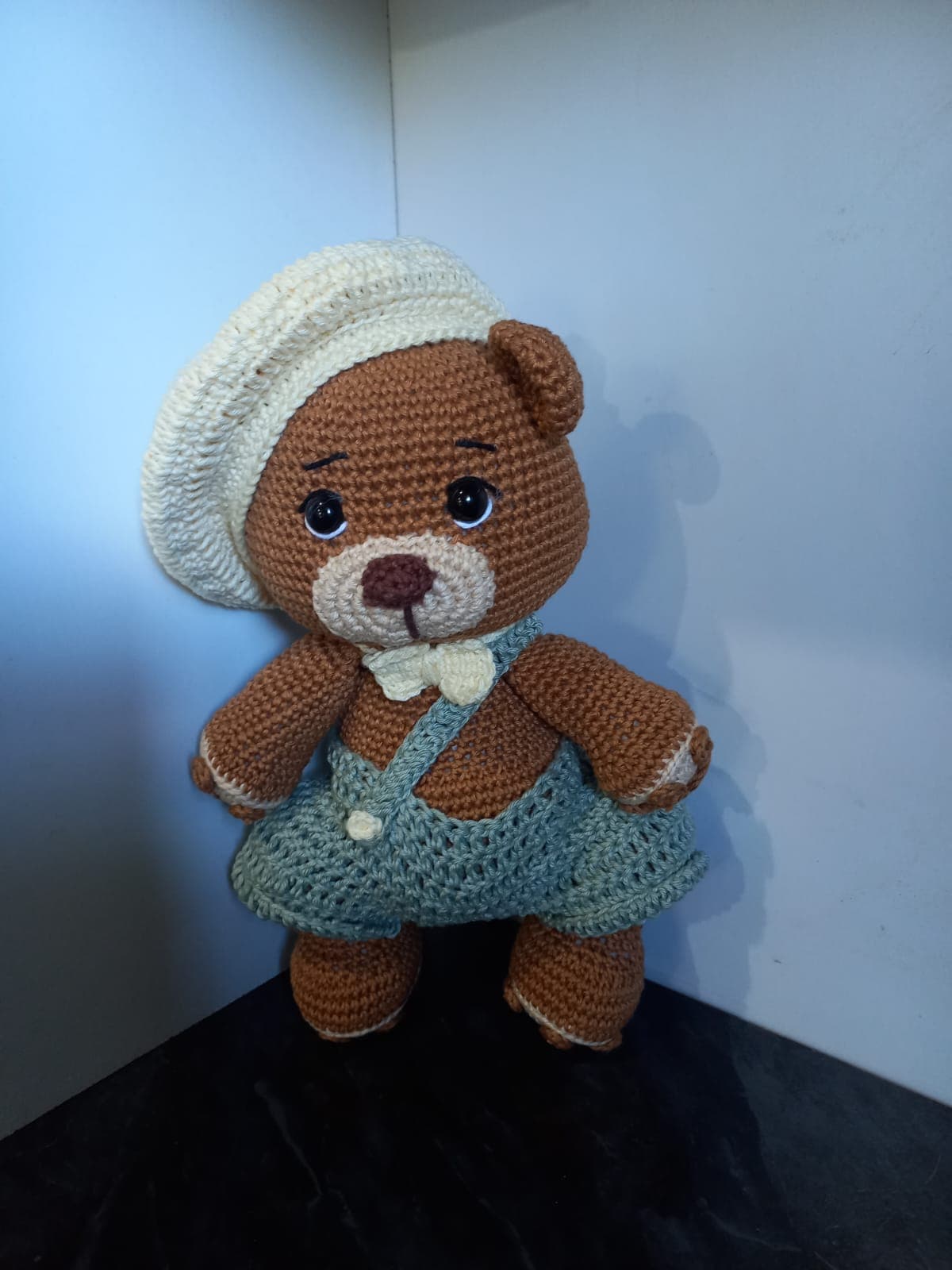 Ursinha De Boina Em Amigurumi