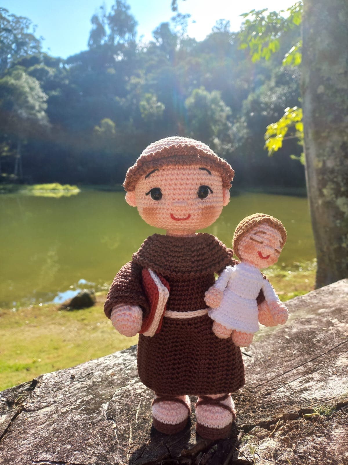 Santo Antônio Em Amigurumi